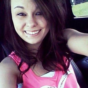 Meet your Posher, Abby